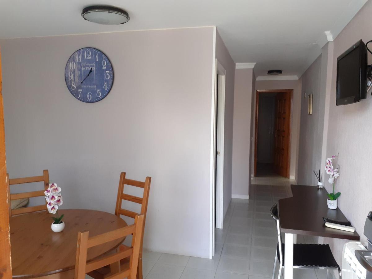 Hostal Oasis Dénia Exterior foto